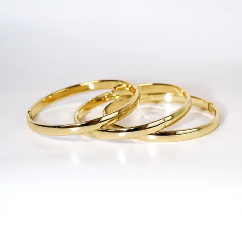 Stylish Bracelet Set of Three - Bangle Bracelets for Women/Men - High-Quality and Adjustable - Perfect Addition to Your Jewelry Collection