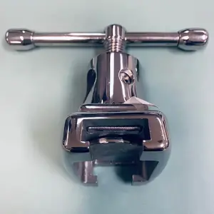 Universal Clark Socket Clamp