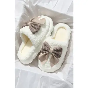 White Contrast Bowknot Applique Plush Winter Slippers (Colors May Differ by Batch)