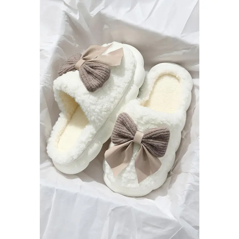 White Contrast Bowknot Applique Plush Winter Slippers (Colors May Differ by Batch)