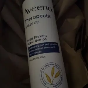 Product Review of Therapeutic Shave Gel with Oat for Dry Skin from W**e