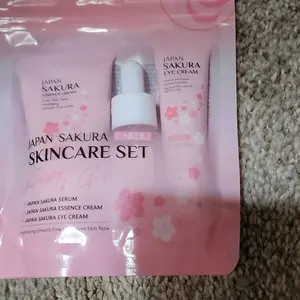 Sakura Facial Skincare Kit, 1 Count Moisturizing Sakura Essence & 1 Count Brightening Sakura Eye Cream & 1 Count Soothing Sakura Face Cream, Hydrating Skincare Kit for Women, Moisturizing Set