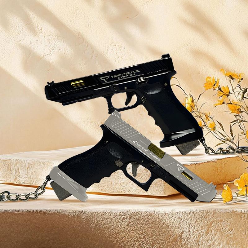 G17TTI Miniature Model Pendant Hand Puppet, Detachable, 1:1 Replica, Key Chain Bag Accessory. Suitable as a gift, with good collectible value.