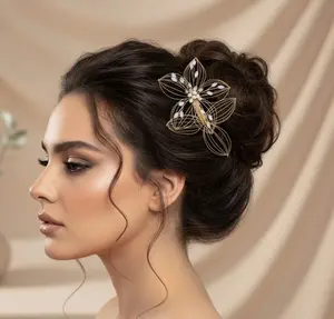 Elegant Antique Crystal & Pearl Floral Hair Pin – Bridal Hair Comb & Antique Floral Hair Pin