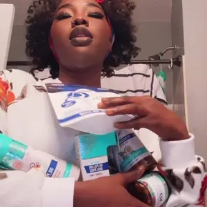 Product Review of GuruNanda Cocomint Pulling Oil with 7 Essential Oils & Vitamins D, E & K2 - 8 oz from C**r