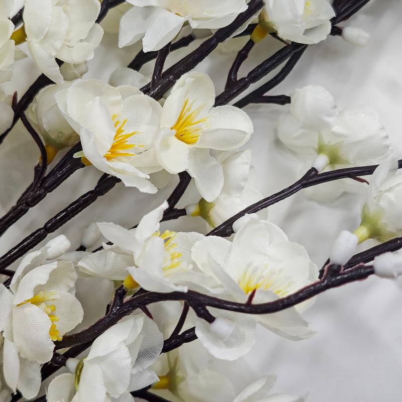 12/24Pcs Winter Artificial Flowers White Plum Silk Blossom 21.7'' Fake Wintersweet Long Stem Plastic Faux Flowers for Home Hotel Office Wedding Party Garden Centerpieces All Season Decor Decoration Ornaments(vase not included)