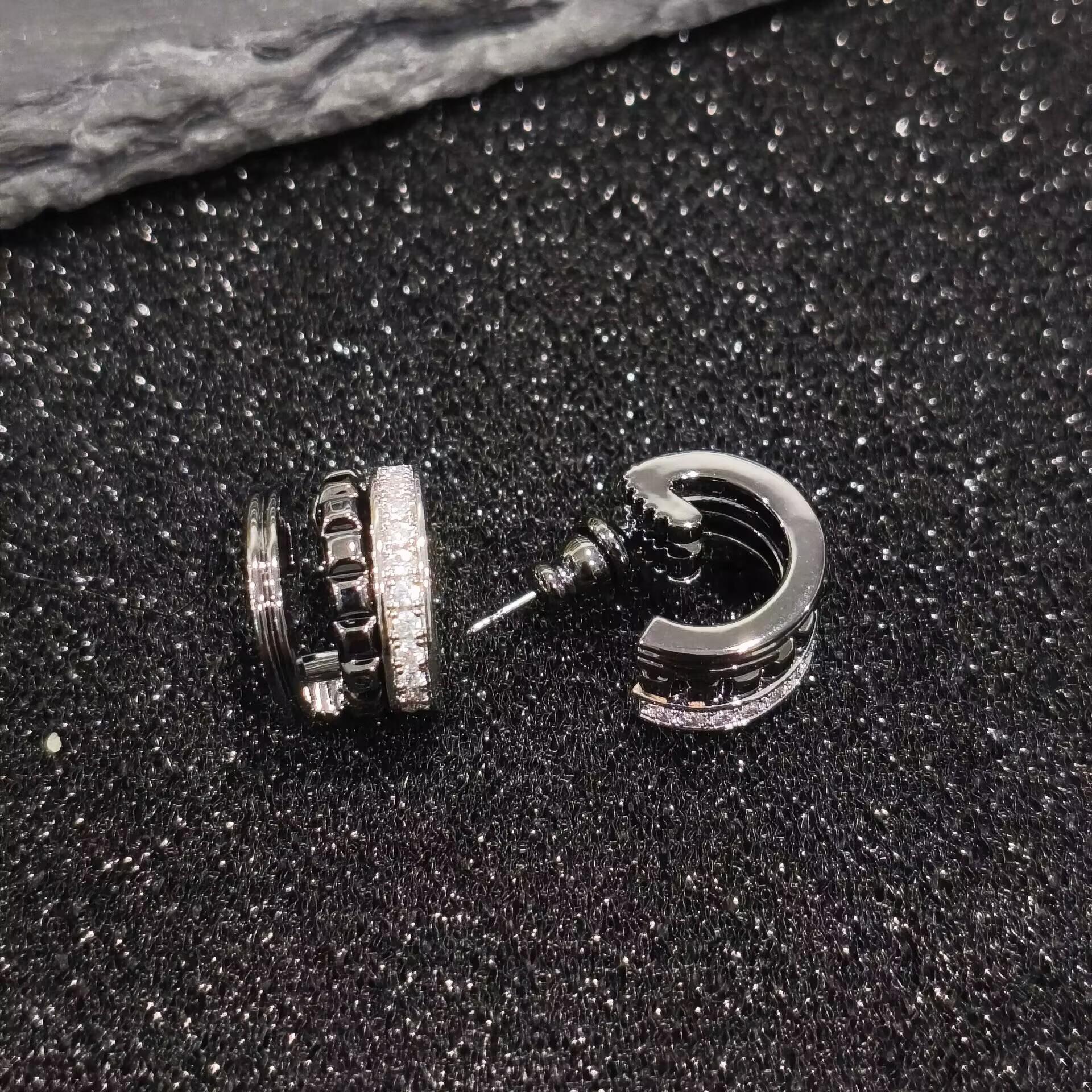 18K Gold Plated Beaded CZ Huggie Hoop Earrings Dainty Luxury