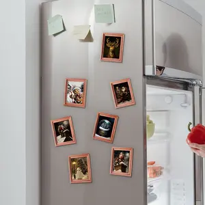 1 Pc Vintage Wooden Photo Frame Magnet – Creative fridge magnetic picture frame. Rustic wooden design for displaying photos, perfect for holiday memories, home décor and festive kitchen decoration.