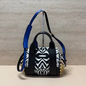 Pre-owned MCM Leather Shoulder Bags 7.8'' R1119 Shoulder Bag C1854448145 0609 T5 Qiqi