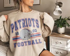 Vintage 90s Style New England Football Sweatshirt, Retro Game Day Crewneck, Patriot State Unisex Fan Shirt, Classic Sports Gift Pullover
