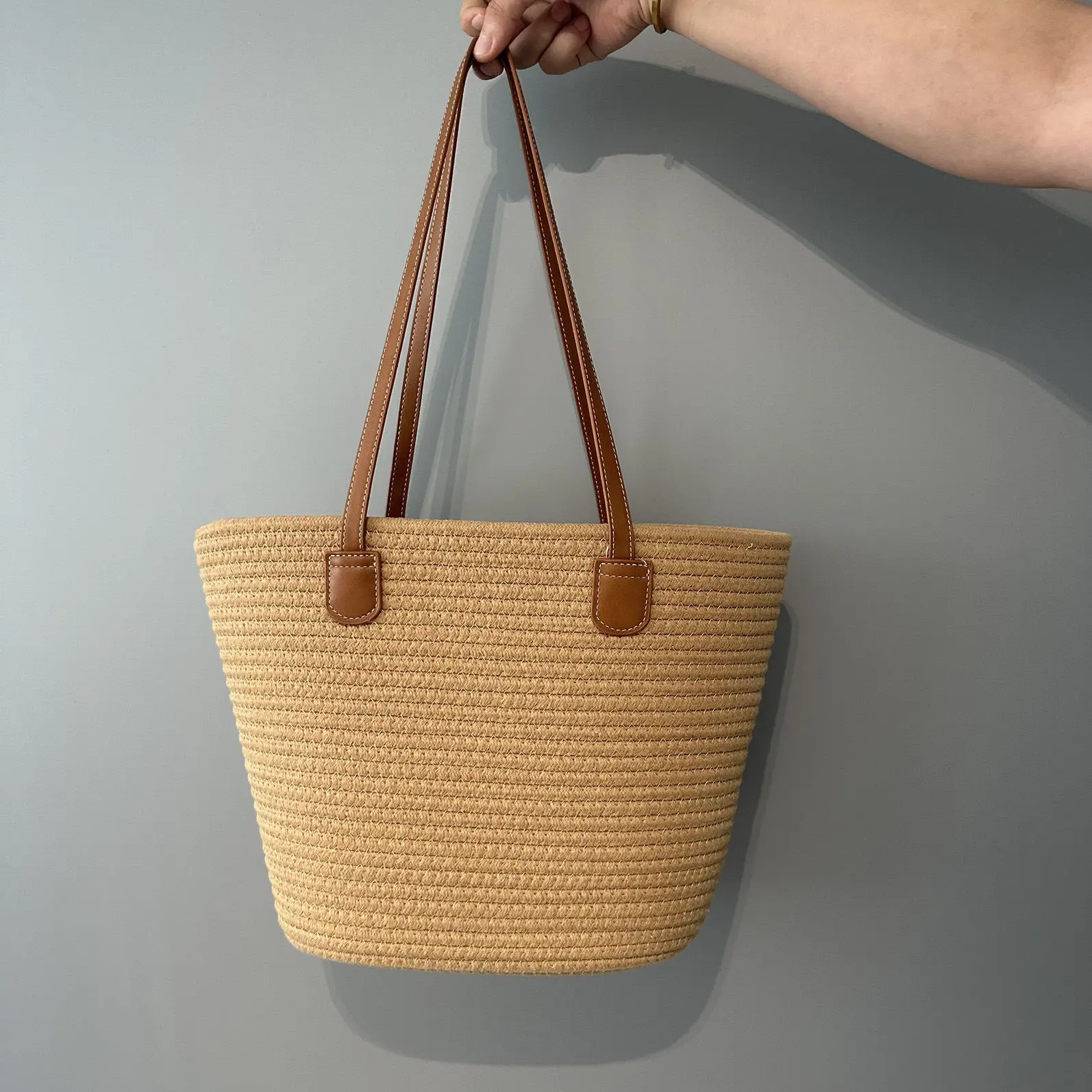 Chaki color solid color (fine)