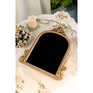 The Gilded Arch Pinboard