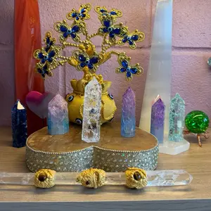 Clear Crackle Quartz Tower – Stone of Amplification, Clarity & Spiritual Light