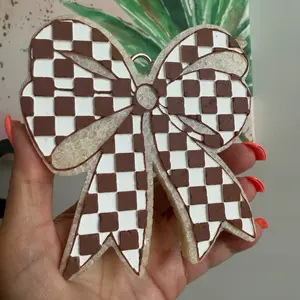 Checkered bow car freshie