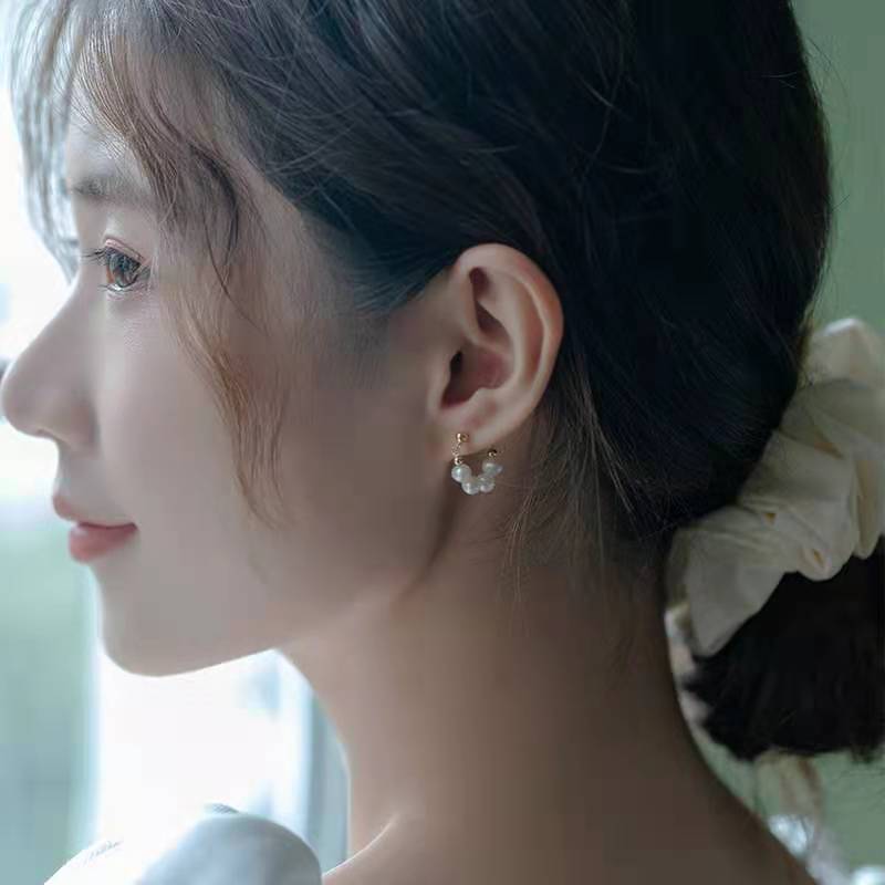 Aesthetic 7-Pearl Row Ear Crawler Earrings | 925 Sterling Silver Needle for Sensitive Ears | Minimalist Korean Style Pearl Studs | Non-Piercing Clip-On Option | Elegant Dainty Jewelry Gift for Women