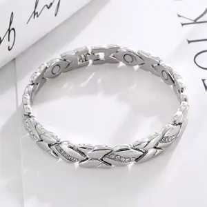 Ladies Titanium Alloy Steel Magnetic Diamond Bracelet, equipped with a heart-shaped copper ring, with magnetic force of 3500 gauss, adjustable in size, comes with disassembly tools, top gift choice!