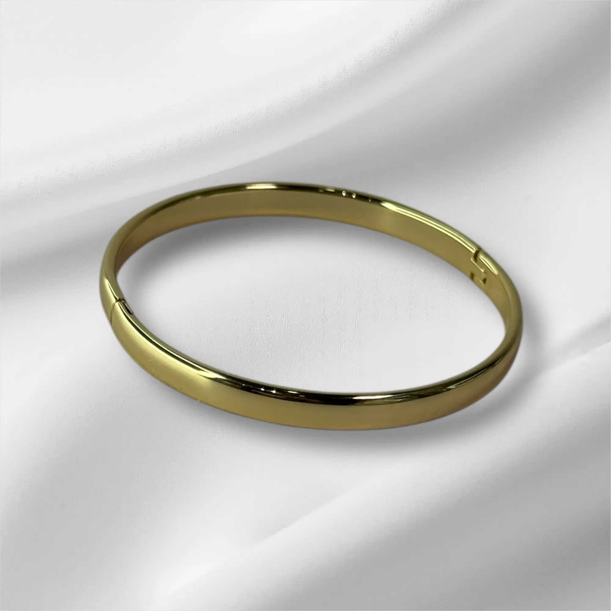 Elegant Pulcera Oro Laminado with 3 Protective Layers 6 mm Thickness for Daily Use Durable and Fashionable Design