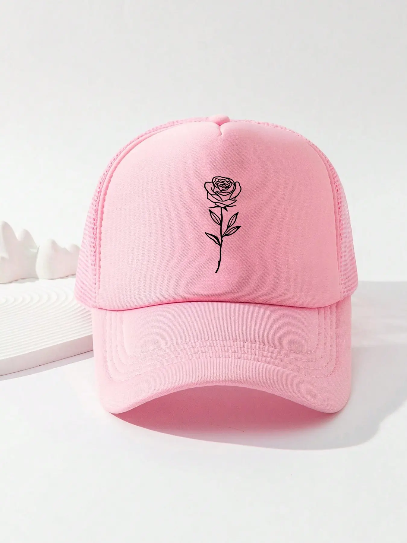 1pc Fashion Sponge Cap Rose Printing Adult Truck Driver Hat Graphic Trucker Hat Baseball Hat Fishing Hat Funny Gift Hat for Men and Women Spring and Summer Baseball Cap Adjustable Casual Trendy Hat Graphic Hats