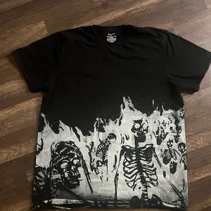 Burning skeleton tee screen printed Top Streetwear Tshirt Summer Shortsleeve