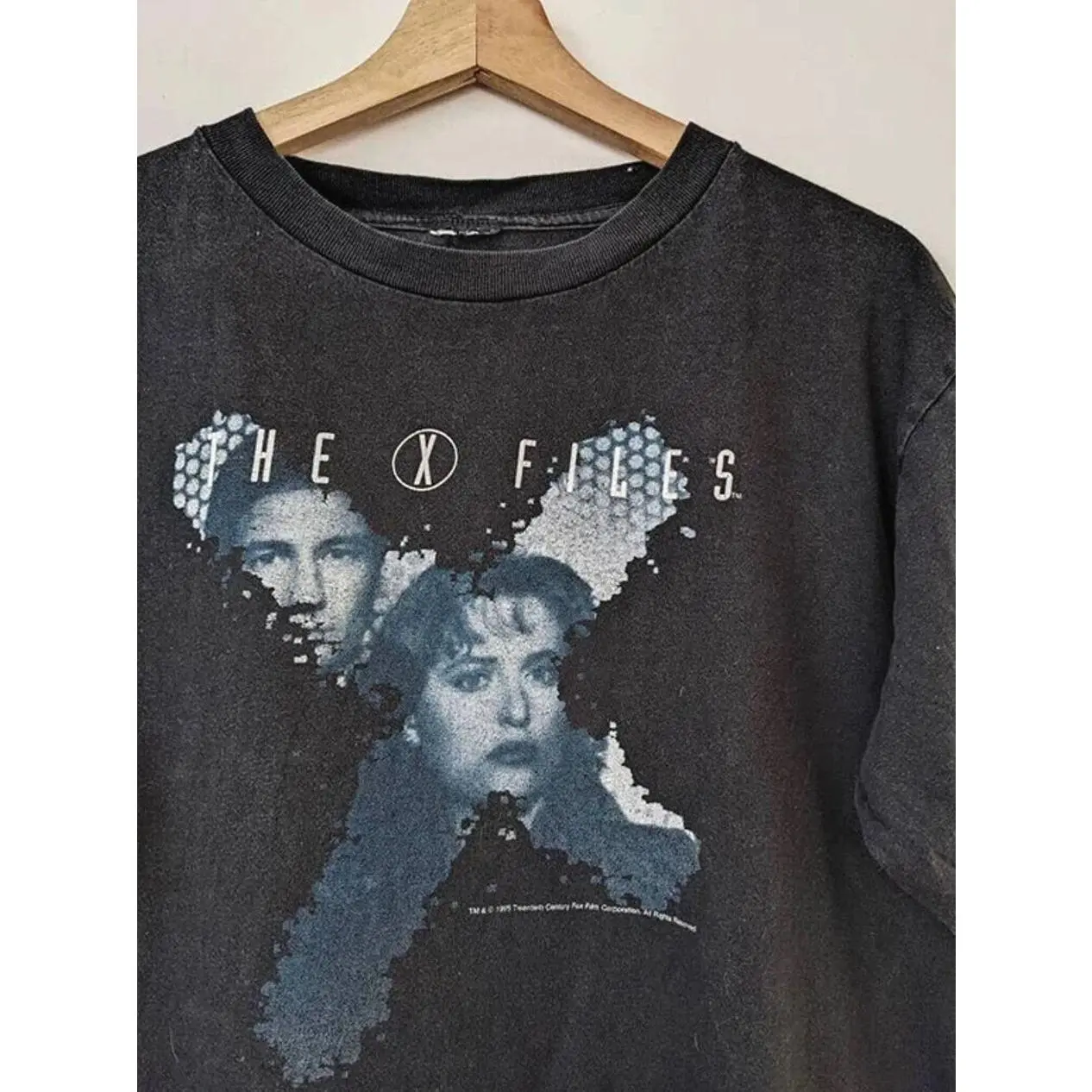 Vintage X-Files T-shirt Movie Merch 1995 O
