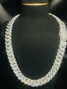 Heavy 18mm Cuban link VVS1 with sandstone bubble large particles, Miami inlaid custom Cuban link, luxurious icy hip-hop style jewelry, luxurious trendy hip-hop Cuban link, gift for boyfriend