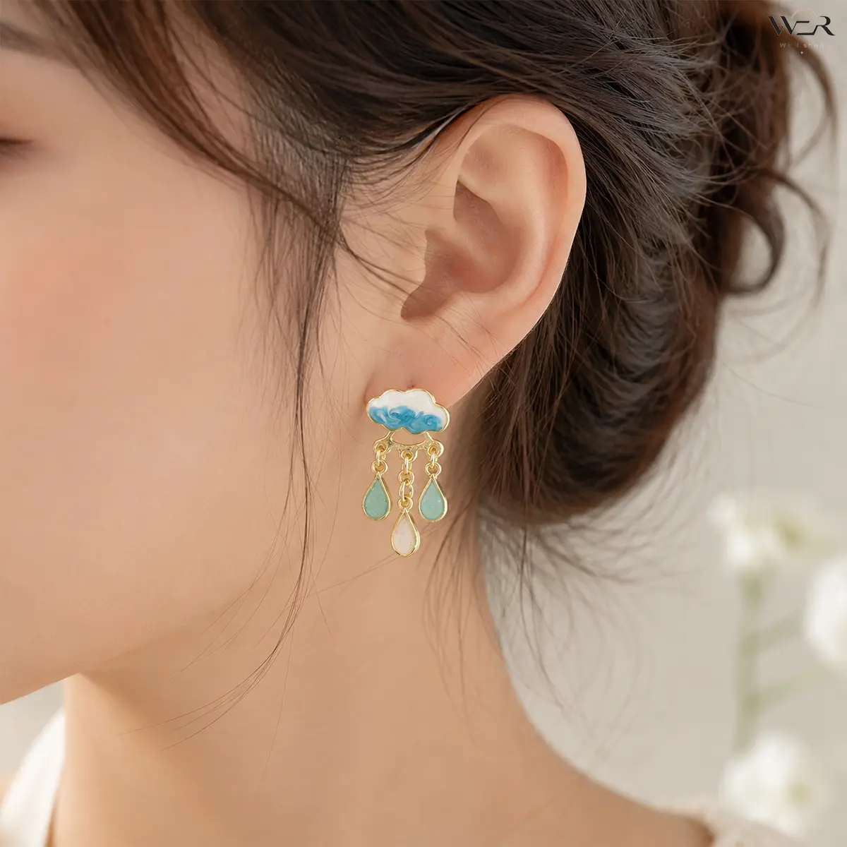 Enamel Cloud Drop Earrings with Dangling Raindrops, Colorful Fairy Aesthetic Jewelry for Female Girl, Lightweight Gold Tone 925 Silver Post, Cloud Raindrop, Dopamine Jewelry, Youth, Daily, Lightweight And Comfortable