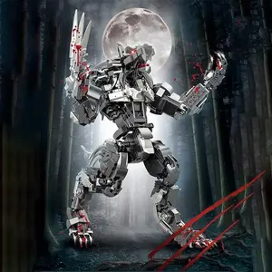 Wolf Man Model Building Blocks, 813pcs/box Creative DIY Assembly Toy, Desktop Ornament, Birthday Gift, Holiday Gift