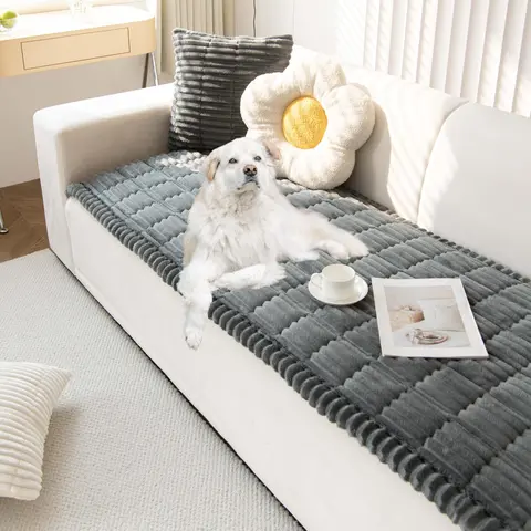 Plush Sofa Cover, Washable Non-slip Couch Protector, Pet Friendly Dog Bedding Mat for Couches and Sofas Blanket, Home Decor Supplies, Room