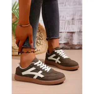 Women’s Brown & White Color-Block Sneakers, Suede & Leather Mix, Lace-Up Design, Gum Rubber Sole, Comfortable Walking Shoes, Versatile All-Match Trainers, Casual Simple Sneakers