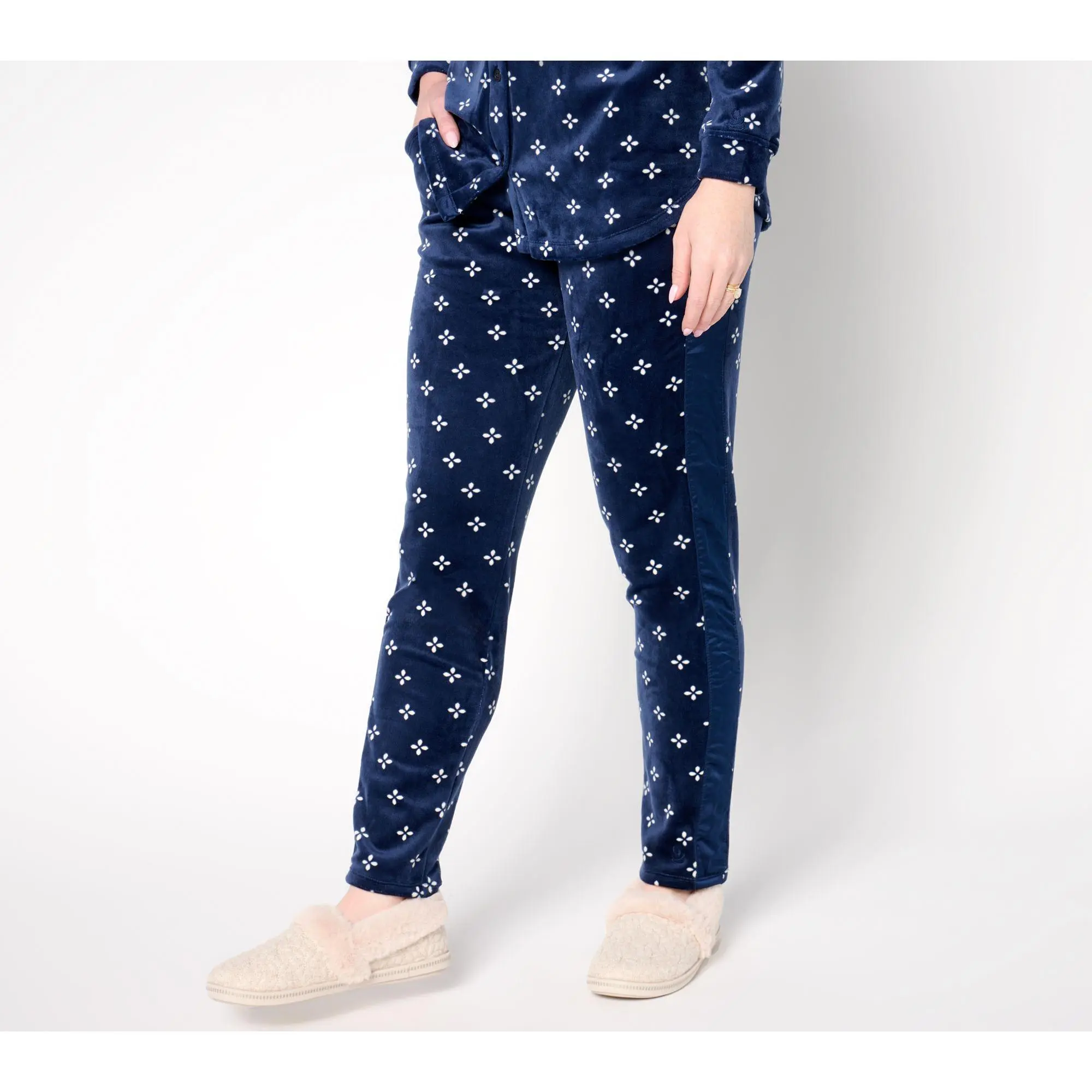 Cuddl Duds Double Plush Velour Satin Touch Pant