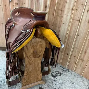 HR Wade Mule Saddle, 15.5" Seat