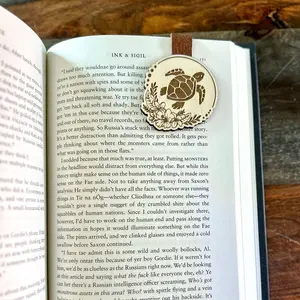 Wooden Magnetic Bookmark with Sea Turtle Design