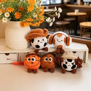 Creative Mini Plush Sports Ball, Cute Football Doll for Room Decoration, Birthday Gift, Sport Party Favor, Unisex Plushie