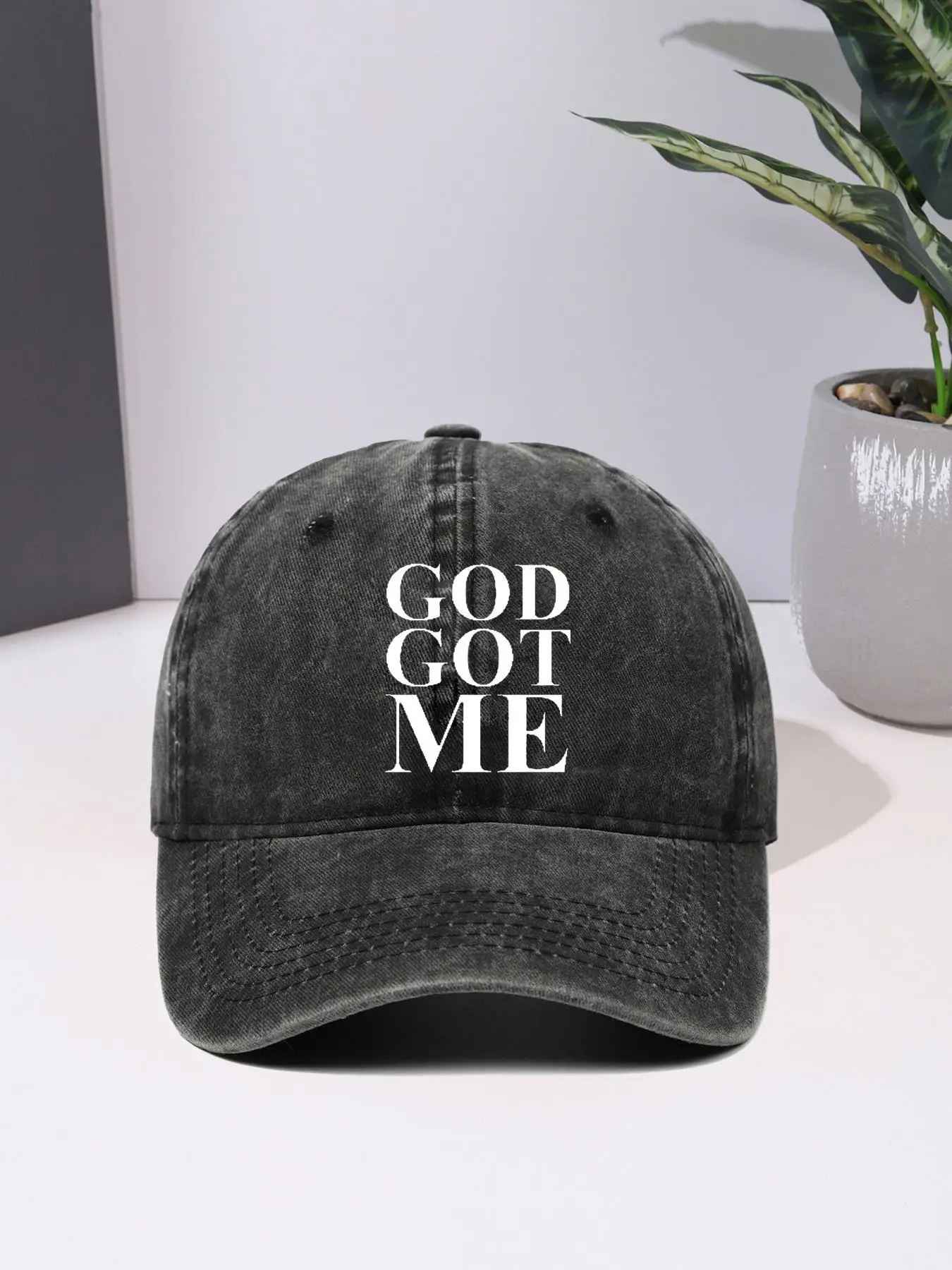 GOD GOT ME Letter Hot Stamped Baseball Cap, Outdoor Sun Hat for Men And Women, New Style Washed and Restored Vintage Fashion Hat