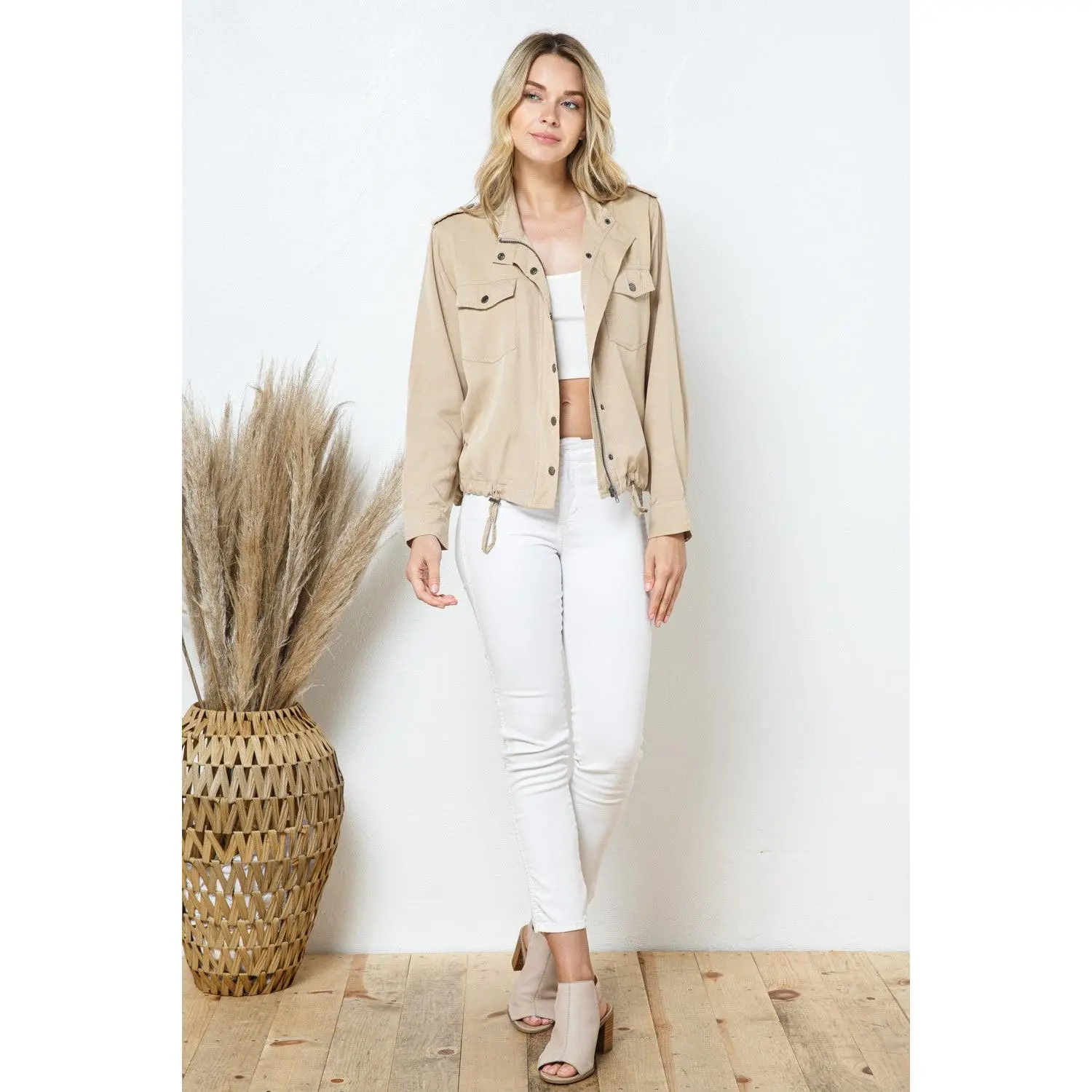 Women's Trailblazer 100% Cotton Long Sleeve Utility Jacket - Fitted Cropped Outerwear with Stylish Design for Everyday Wear, Style, Relaxed Fit