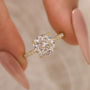 Effinny 3.0ct Classic Cushion Cut Engagement Ring For Women, 925 Sterling Silver Promise Ring, 5A Grade Cubic Zirconia Bridals Ring for Wedding, Travel, Party