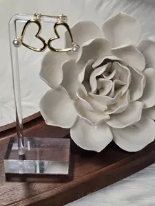 SARY EARRINGS- HEART ONE PEARL EARRINGS