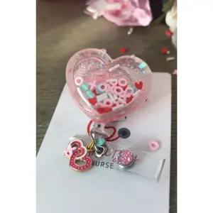 Valentine’s Shaker Badge Reel – Handmade Pastel Hearts & XOXO Design Perfect for Nurses, Teachers, and healthcare workers