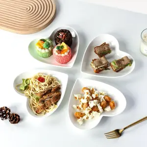 4-Piece Heart-Shaped Ceramic Plates Set, Stackable Dessert Salad Fruit Snack Chips Sandwich Cheese Biscuit Serving Dishes, Oven Microwave Dishwasher Safe, Modern Ceramic Dinnerware