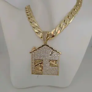 Cadena 226 & Dije 469 Style Casa Gold Plated Necklace with Rhinestone House Pendant