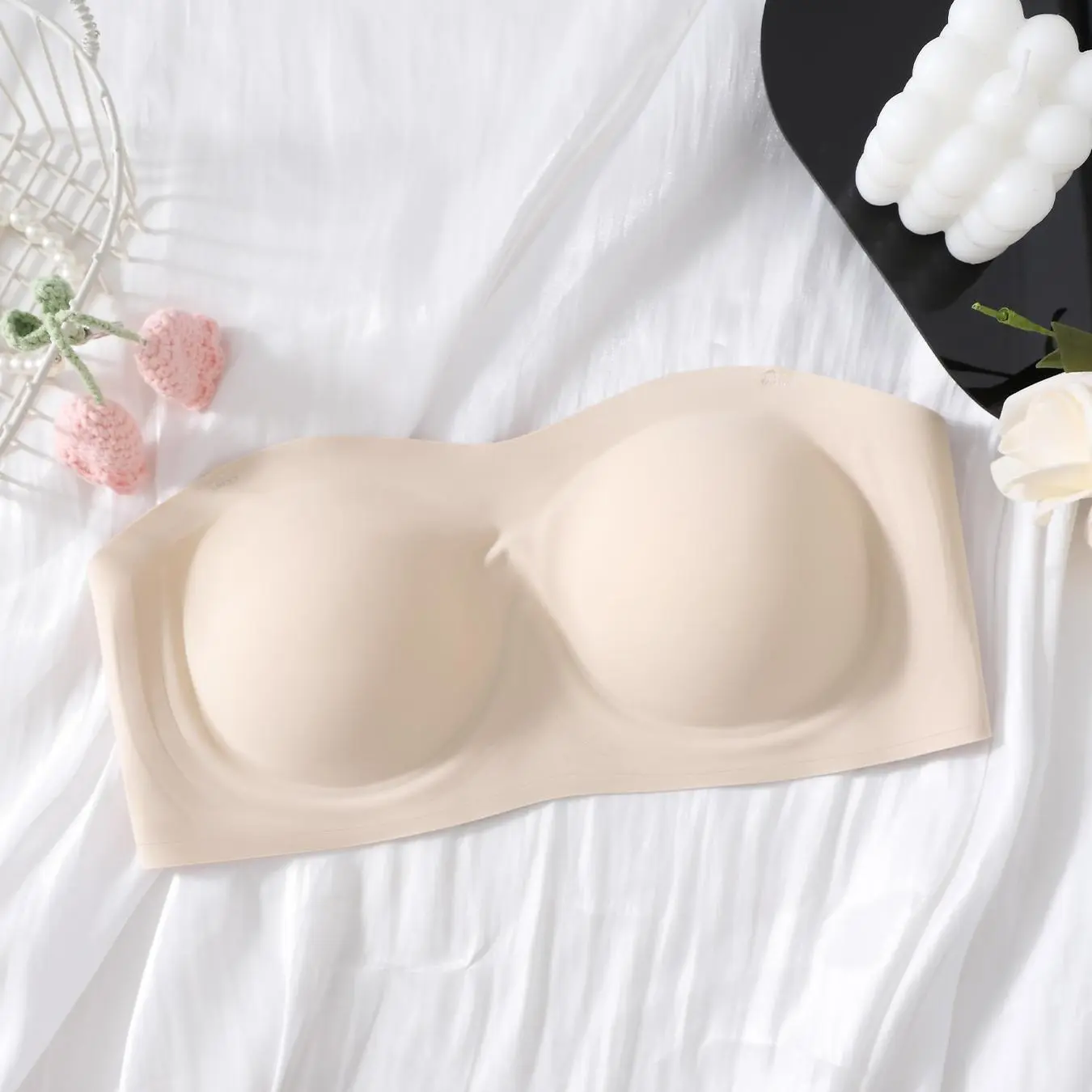 DEANGELMON Jelly Bras Women' s Strapless Bra Wireless Bandeau Bra with Removable Pads Molded Cups Soft Stretch Comfort Non-Slip Seamless Padded Bralette Clear Straps Wireless Tube Top Bra push