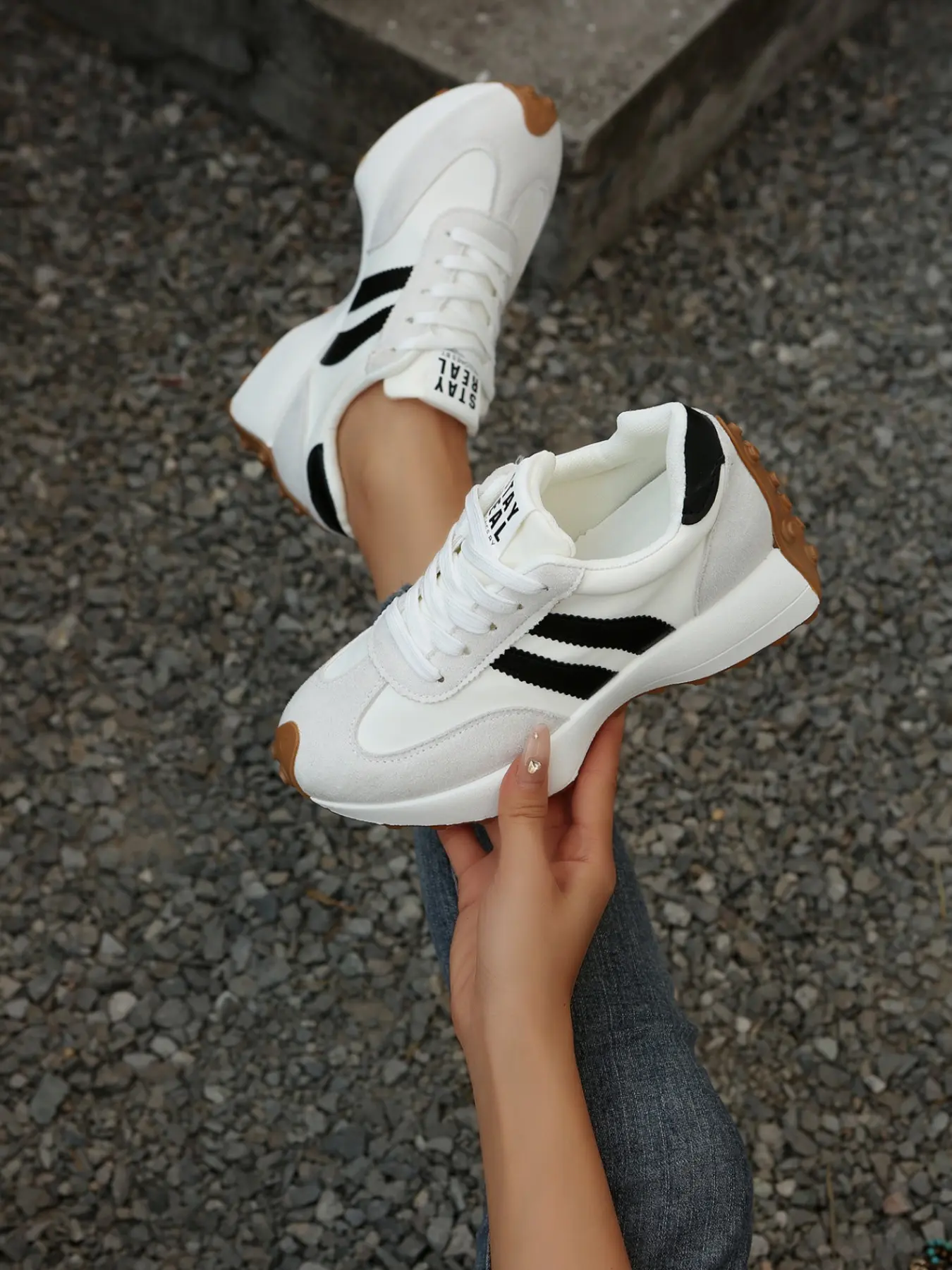 Classic Retro Derby Shoes, Thick Sole Height-Boosting Casual Sports Shoes, Sneaker, 2026 New Arrival, Versatile Agony Shoes for Everyday Wear