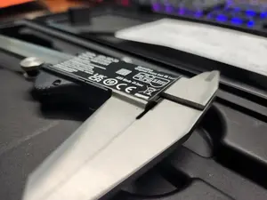 Mitutoyo 500-196-30 Digimatic 0-6 inch Digital Vernier Caliper Absolute AOS   6 inches