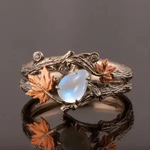 Blue 2 Elegant Maple Leaf Statement Ring Set with Blue Gemstone And Rose Golden Finish - Vintage Ste, Zi Alloy, Perfect for Casual Wear Or Gift Giving, Perfect for Birthdays, Valentine's Day, Christmas Golden Ring Jewelry for Women High Quality