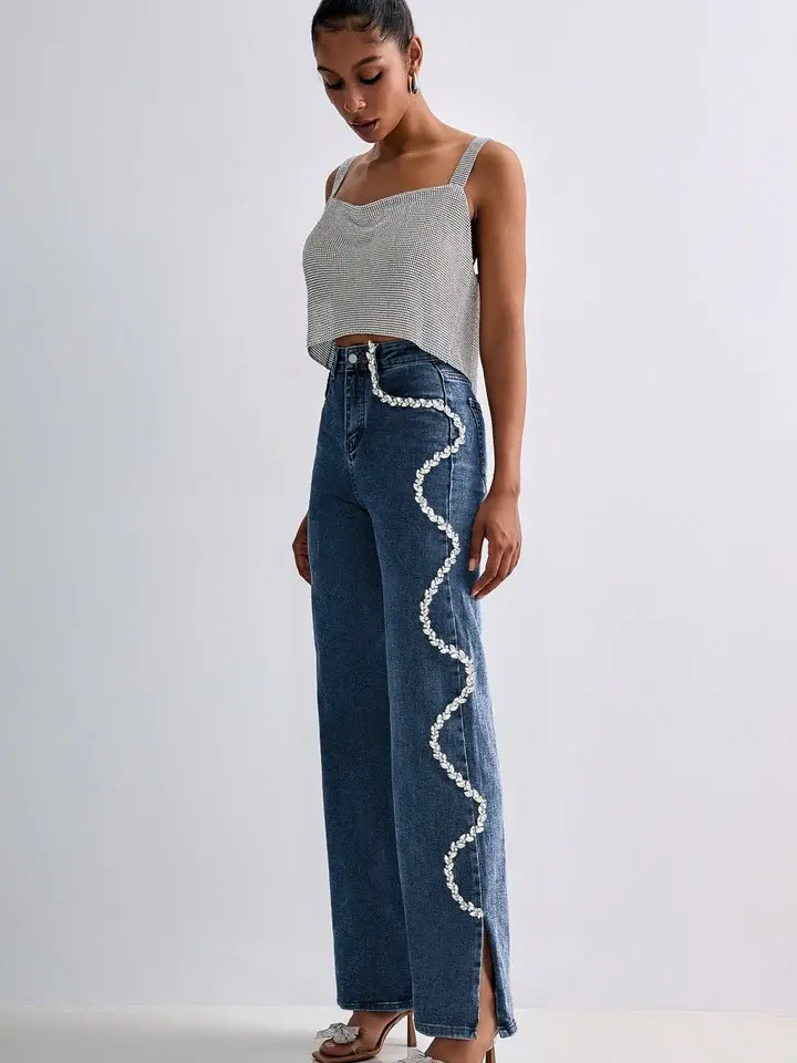 Women's Mid-waist Wide-leg Jeans With Heavy Craft Diamond-embellished Wavy Patterns, Featuring Classic Zipper And Button Fly With Functional Pockets, Split Hems, And A Drapey Straight Cut. Suitable For All Seasons And Various Occasions.
