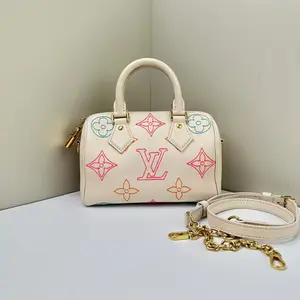 Pre-owned Louis Vuitton Calfskin Crossbody Bags Speedy 20 White CPU0609