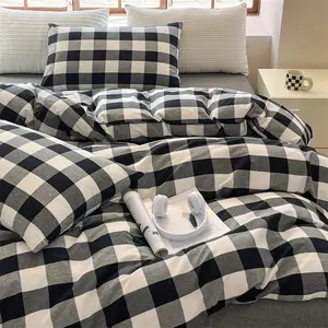 3pcs black white Plaid and red Plaid Modern Bedding Set, Includes 1 Duvet Cover and 2 Pillowcases, Zipper Design, Soft Fabric, All Seasons