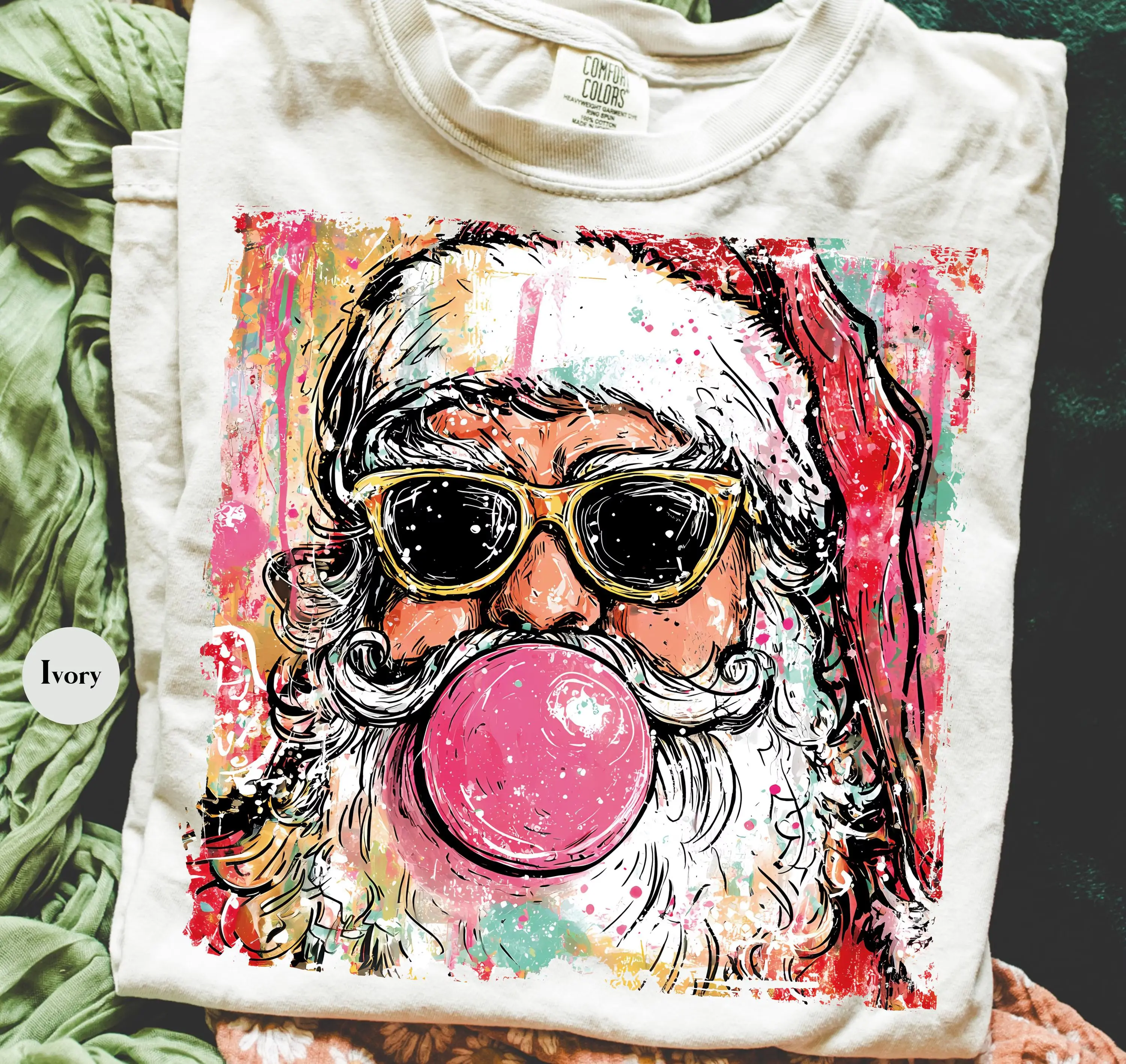 Comfort Colors Santa Bubble Gum Christmas T-Shirt, Funny Y2K Pink Santa Graphic Tee, Matching Family Holiday Party Shirt, Cute Retro Christmas Season Apparel, Trendy Vintage Xmas Day Outfit, Funny Secret Santa Holiday Gift for Women & Men