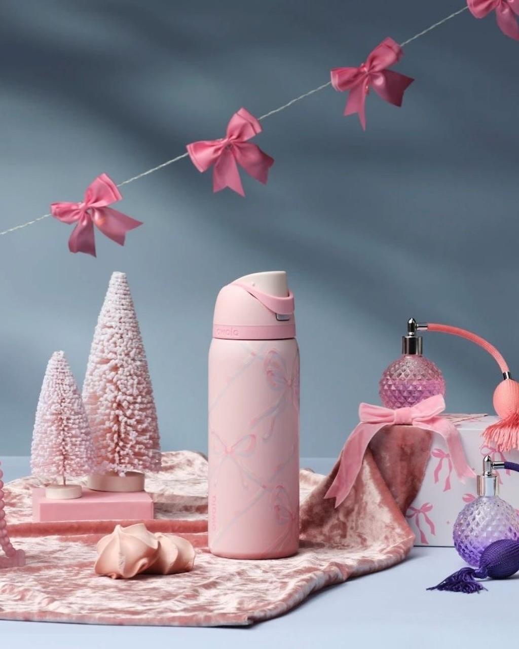 Owala FreeSip 32oz Water Bottle, Sugar Plum Fairy Limited Edition, Insulated Stainless Steel, Leak-Proof Flip Lid, BPA-Free | Pink Bow Print Insulated Stainless Steel Bottle, Leak-Proof FreeSip Lid, Aesthetic Holiday Edition