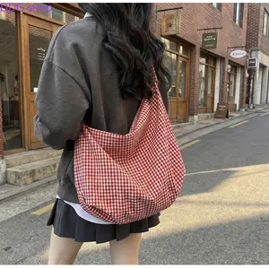 Plaid Crossbody Tote Bag Large Capacity Casual Shoulder Bag Classic Checkered Ins Stylish Daily Handbag Versatile Unisex Bag for Student Commute Shopping Outdoor Travel Dating Daily Wear